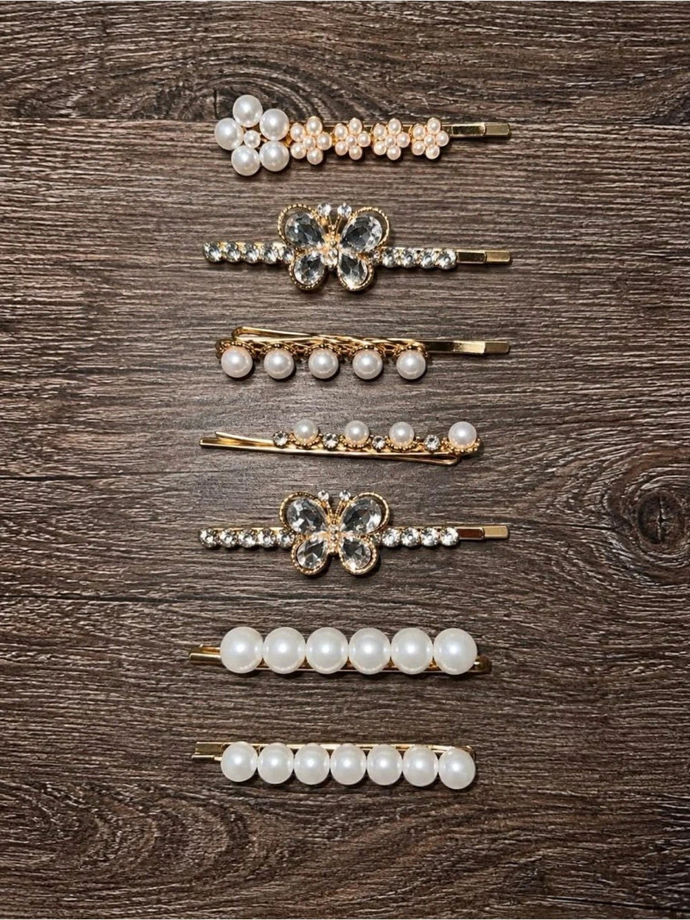 Pearl & Rhinestone Hair Clip Set Like New